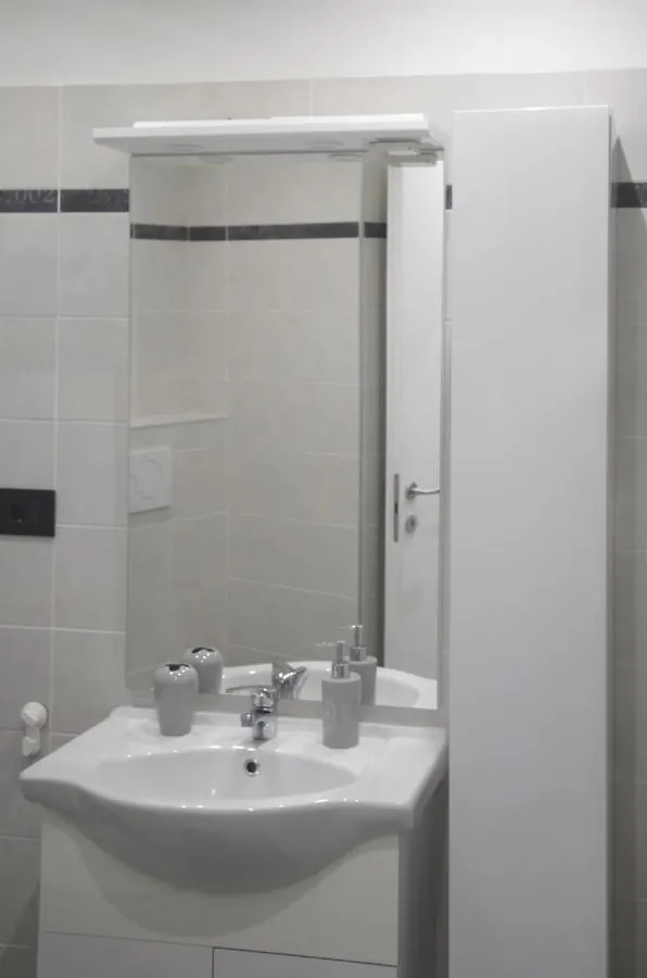 Apartamento Casa San Vincenzo, Un Nido Nel Cuore Di Genova.